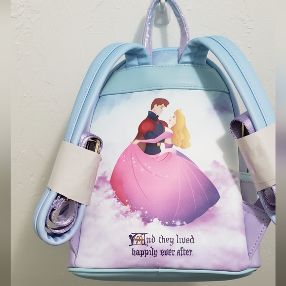 ❇Final $ Drop❇ 🆕️💖 Sleeping Beauty Briar Rose Aurora Loungefly Disney NWOT💖 - Picture 5 of 9
